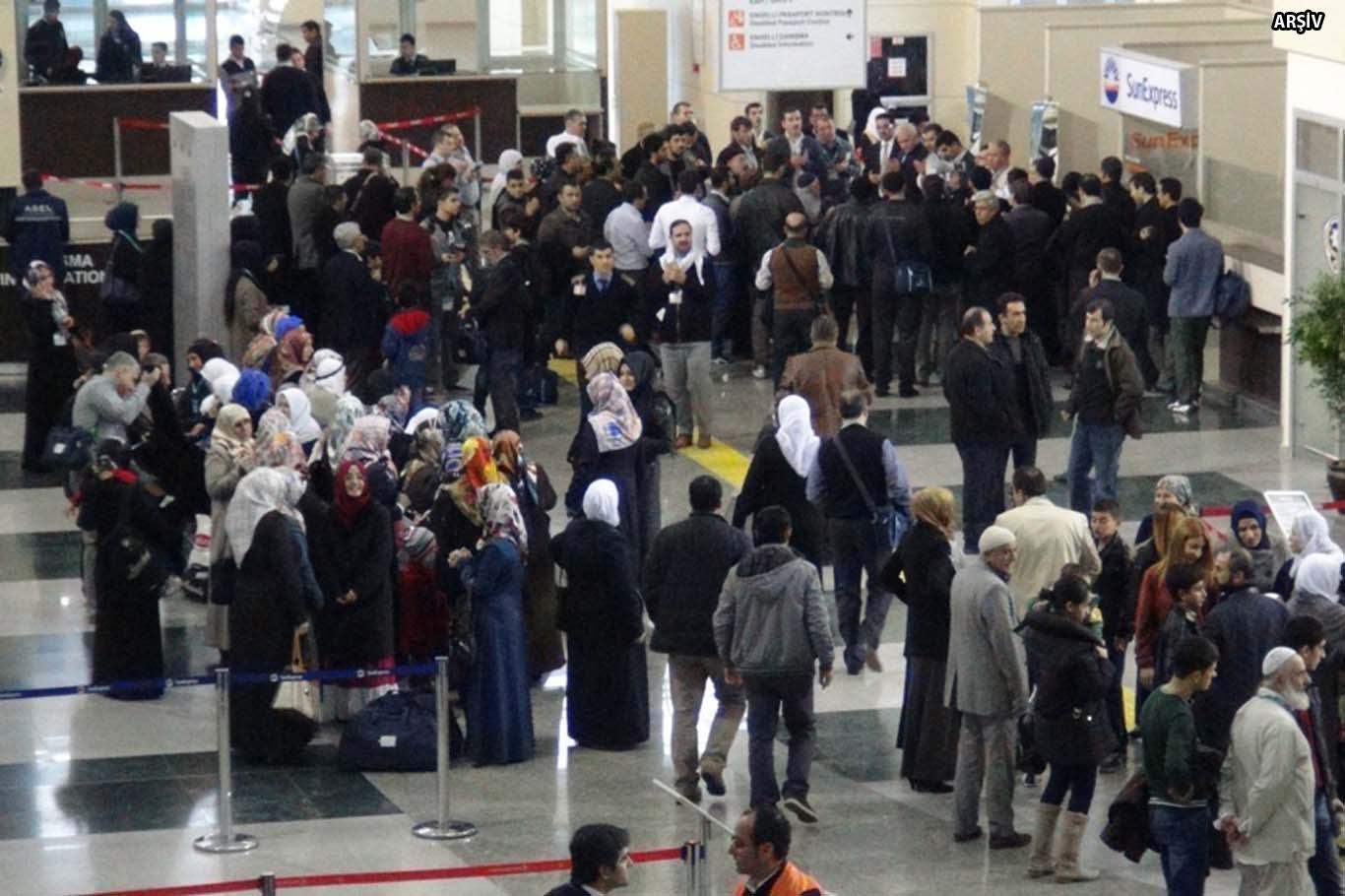 Batmanlılardan uçak biletlerinin pahalı olmasına tepki Batmanlılardan uçak biletlerinin pahalı olmasına tepki